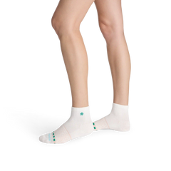 Women's Beach Day Embroidered Quarter Sock 8-Pack